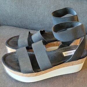 Steve Madden Black and White Platform Sandals